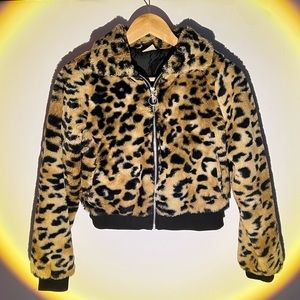 Faux fur Leopard jacket